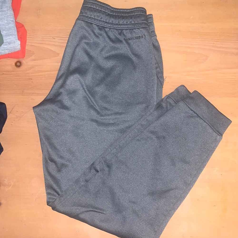 Boys Size Medium Under Armour pants